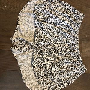 Brandy Melville floral shorts